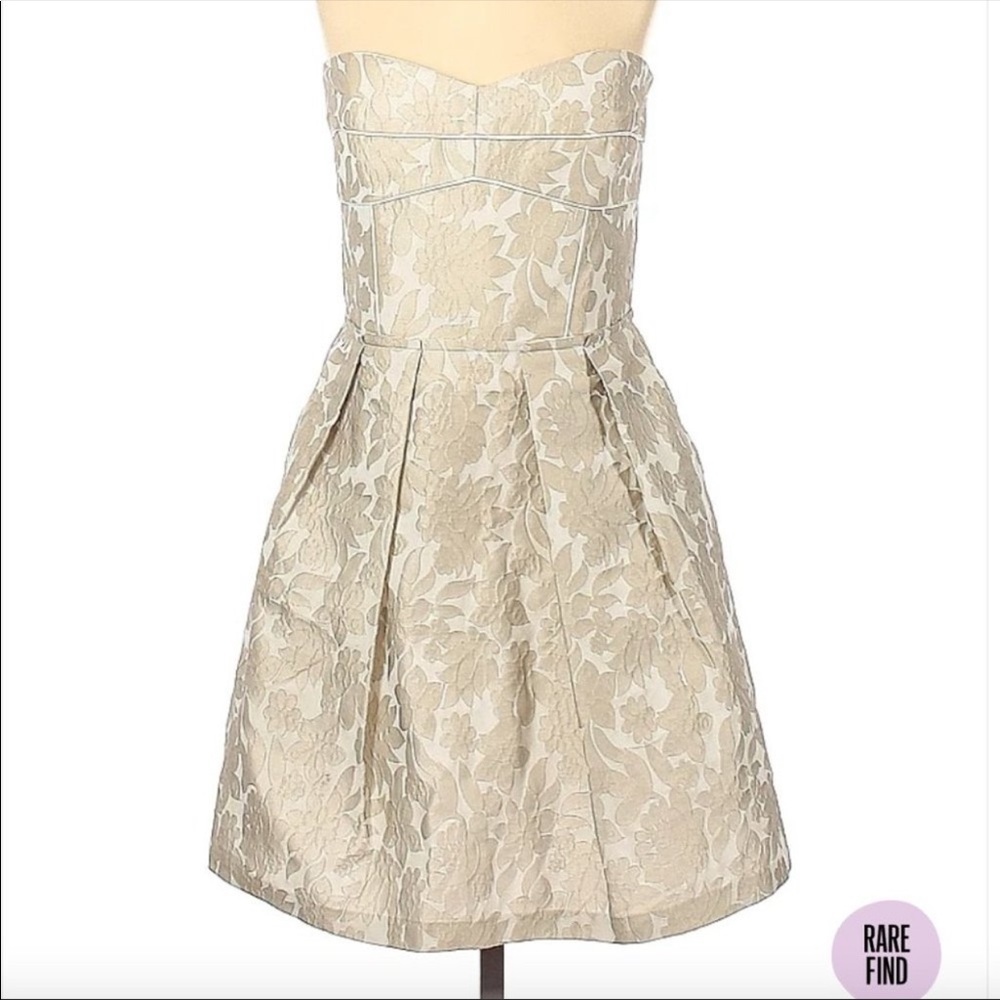 Cynthia Steffe gold and white strapless brocade mini dress with pockets size 4